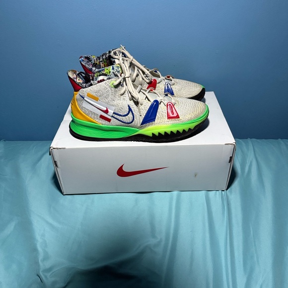 Nike Kids White and Green Sneakers